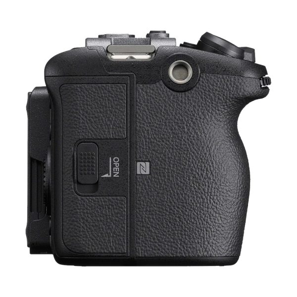 sony-cinema-line-fx3-camera-right